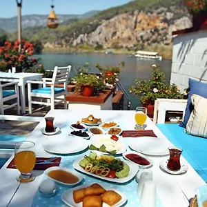 oteli̇ zi̇yaret edi̇n